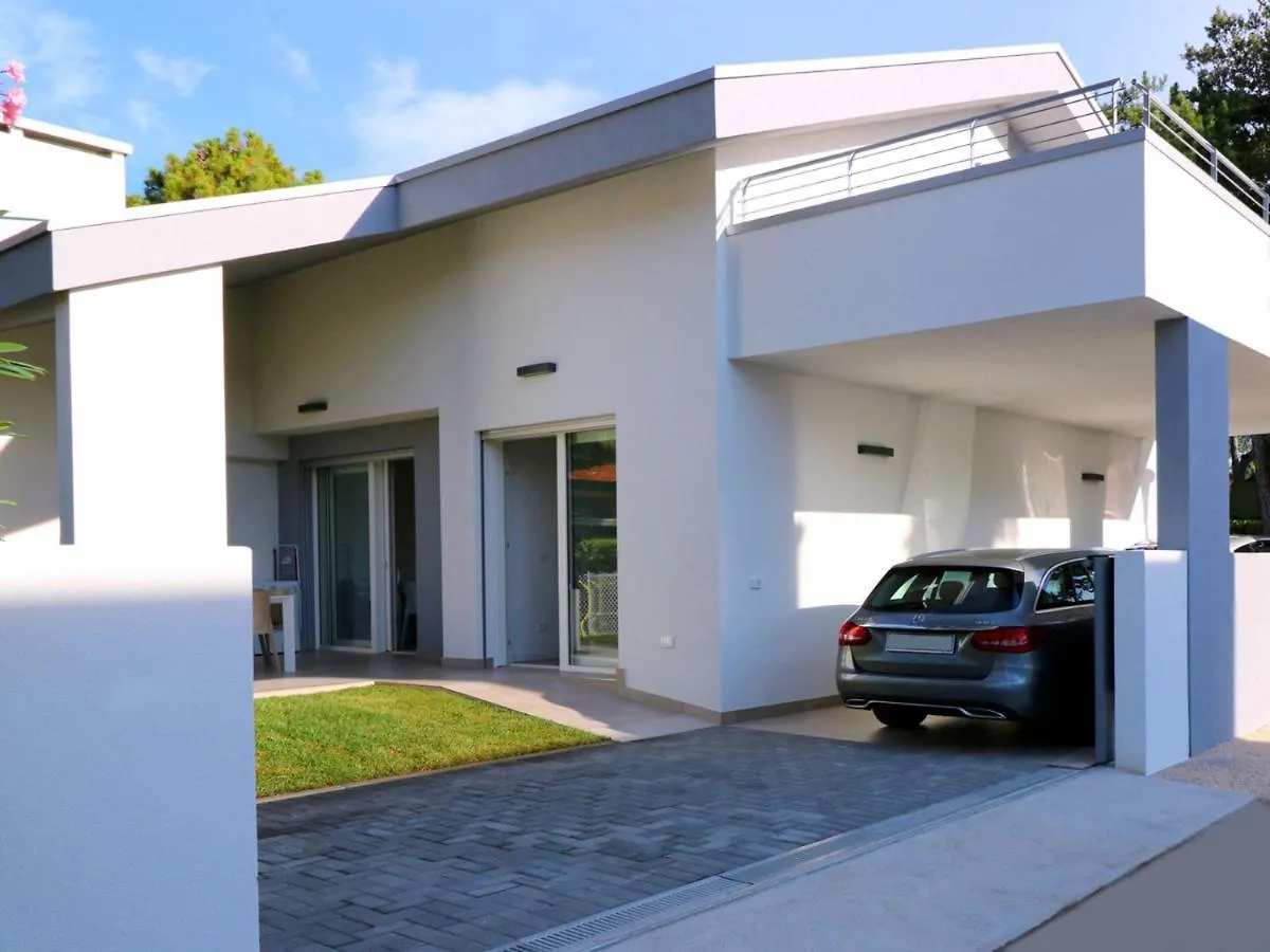 Stunning Villa With Private Garden - Beahost ビビオーネ イタリア