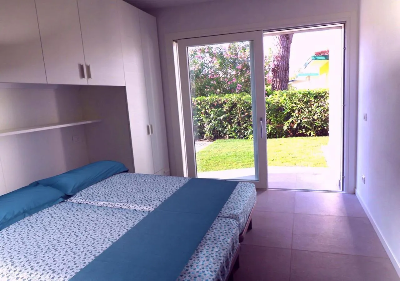 Stunning Villa With Private Garden - Beahost Bibione