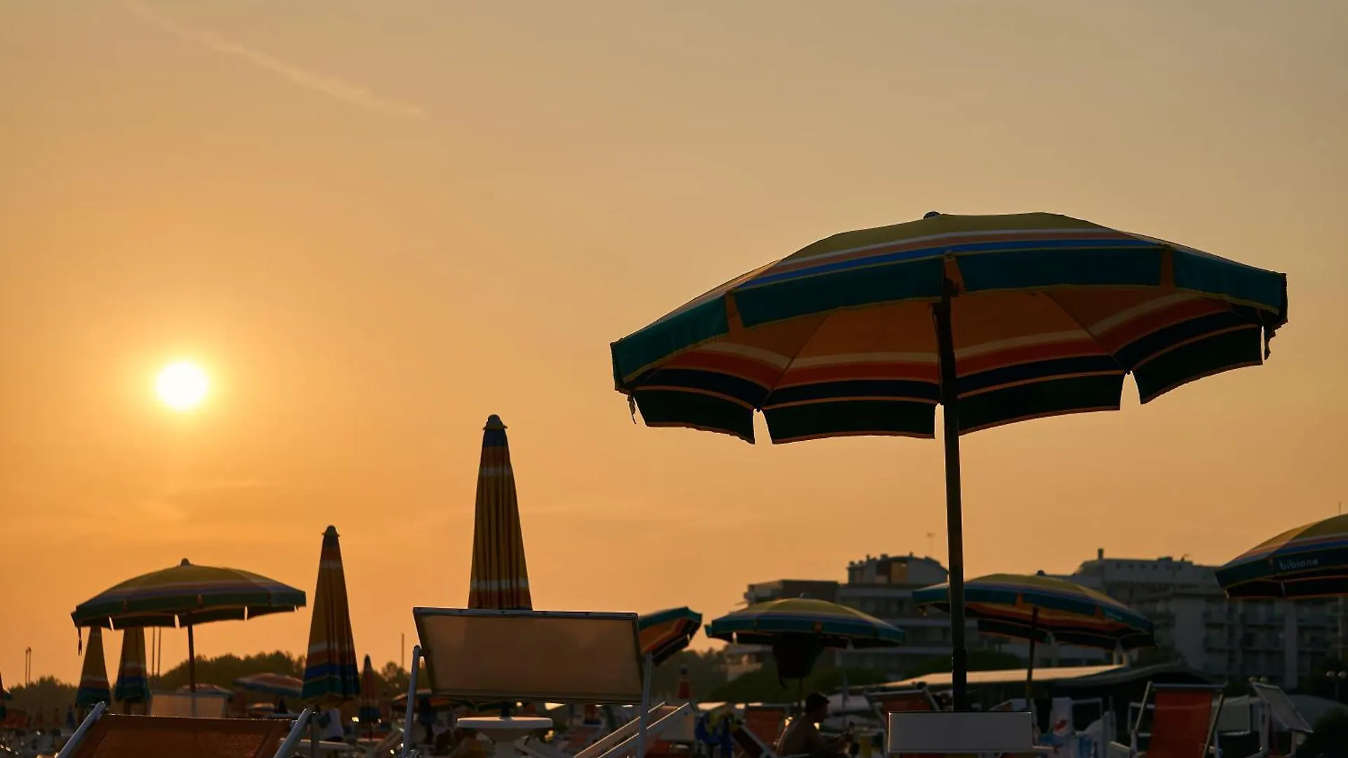 Stunning Villa With Private Garden - Beahost Bibione