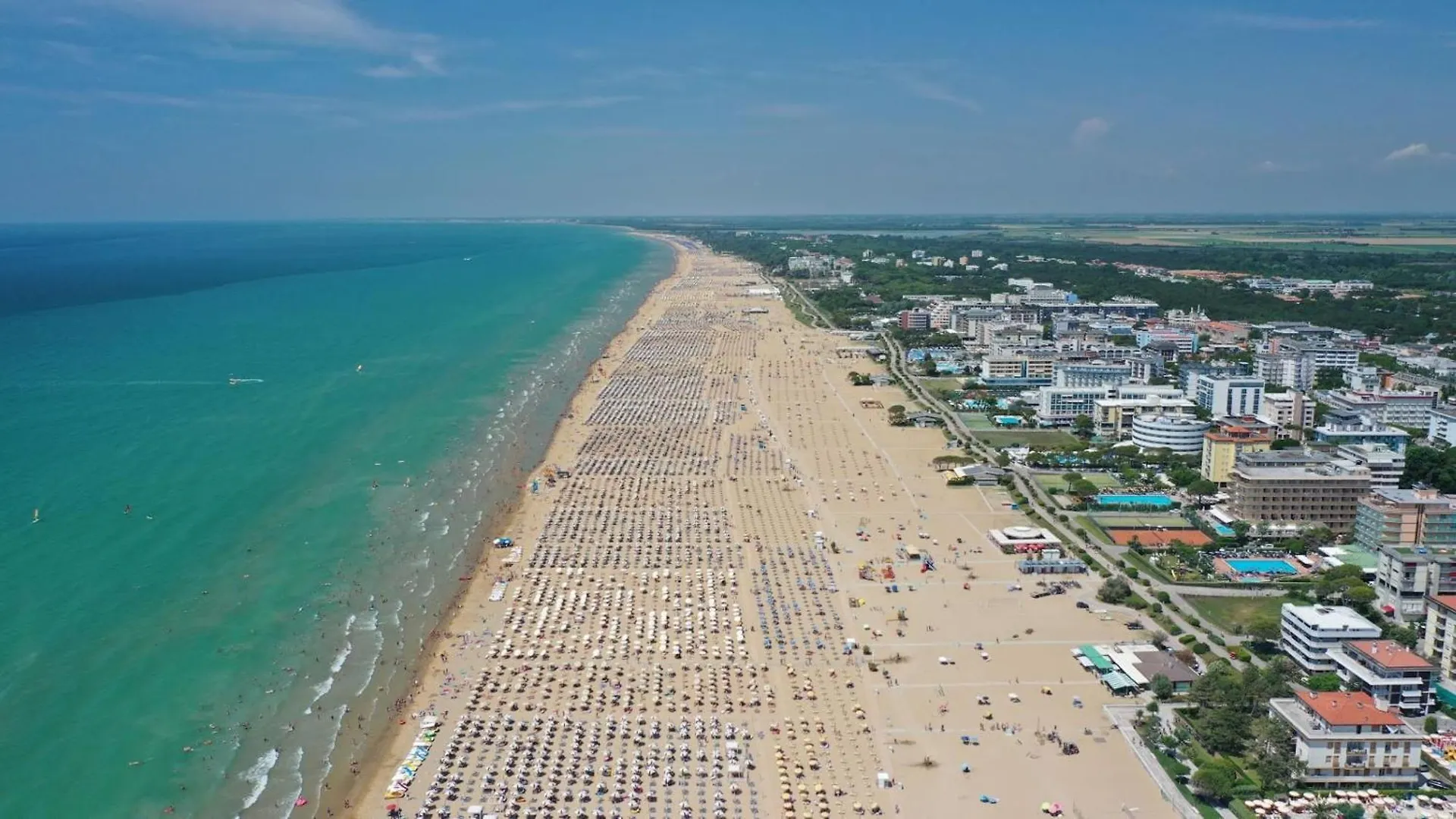 Stunning Villa With Private Garden - Beahost Bibione