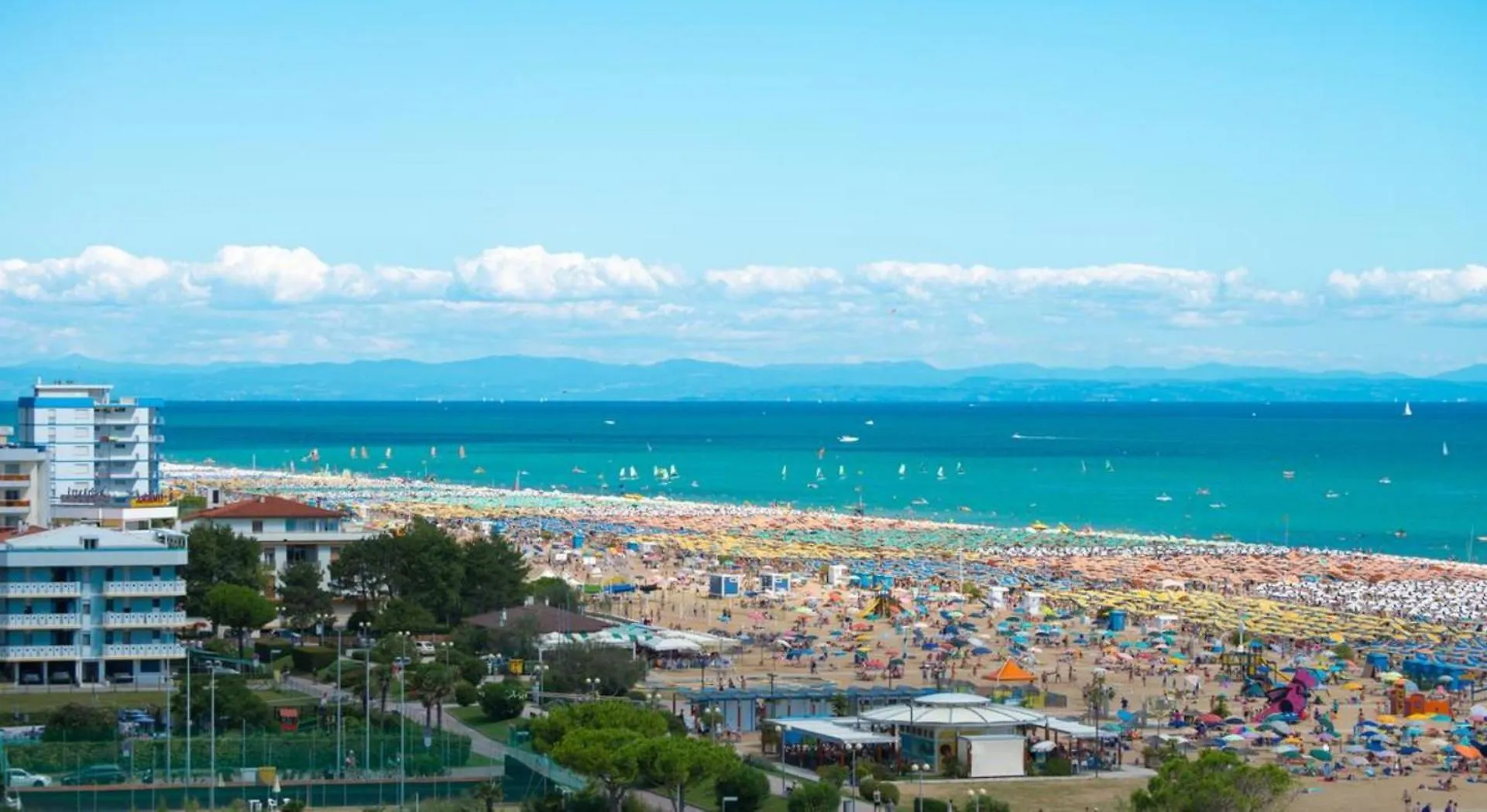 Stunning Villa With Private Garden - Beahost Bibione